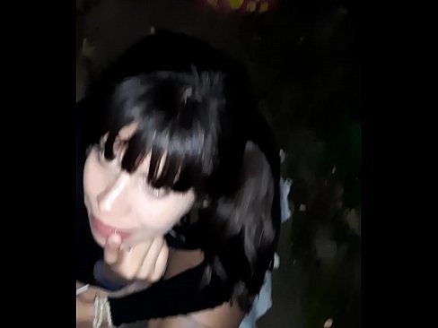❤️ 在街上膨胀的阴茎,以换取糖果 ❤❌ Sex video❌️❤