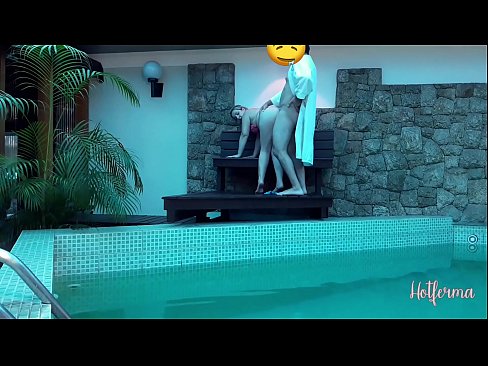 ❤️ 老板邀请女佣去泳池,却忍不住要来个热辣的 ❤❌ Sex video❌️❤